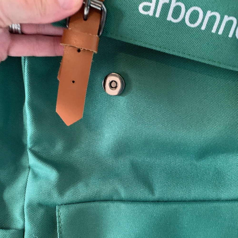 NWOT Arbonne Cute & Durable Green Backpack. Adjustable shoulder straps. Pockets. - Picture 2 of 11